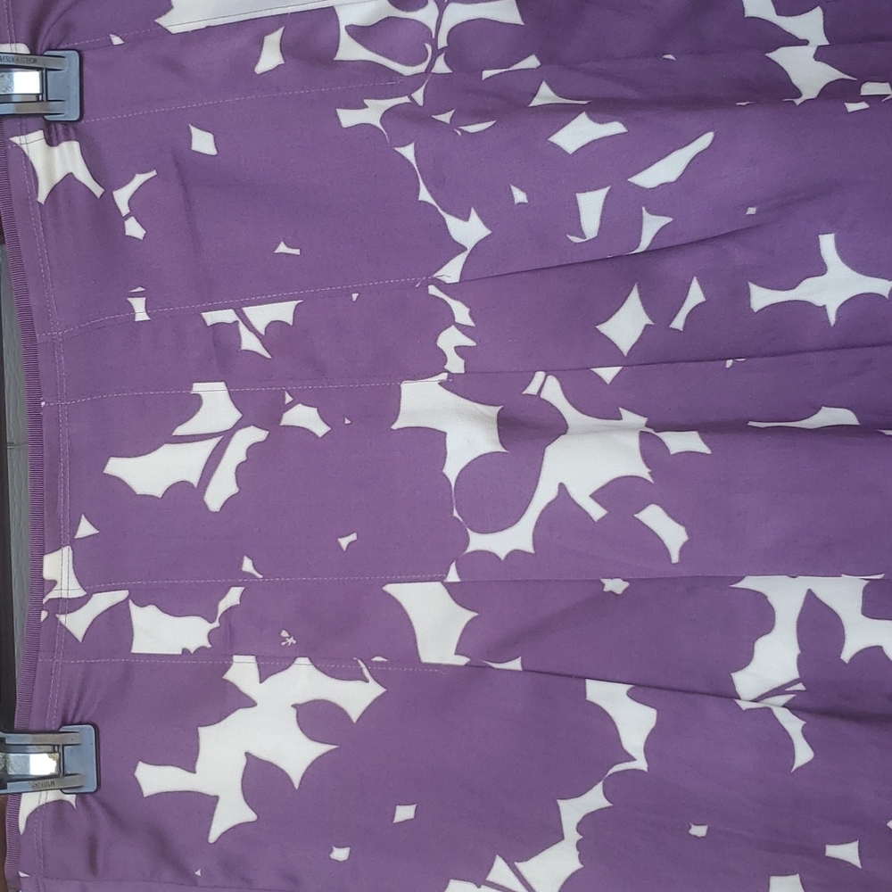 Banana Republic Silk Blend Business Casual Purple and White Silk Skirt - Picture 2 of 4
